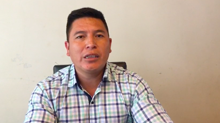 Candidato rompe la veda para desmentir guerra sucia